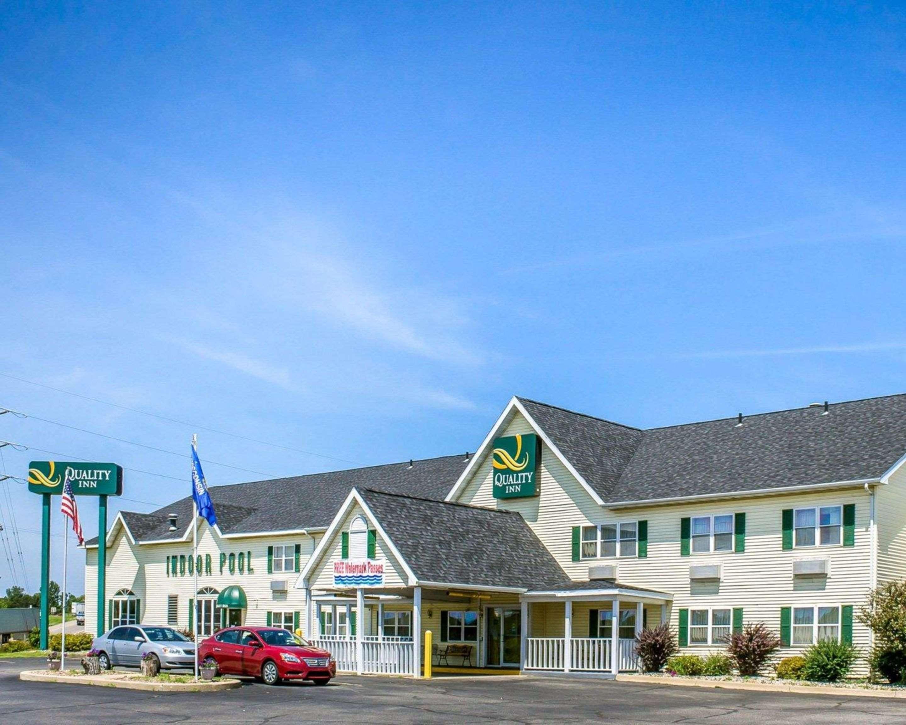 Quality Inn Mauston Exterior photo